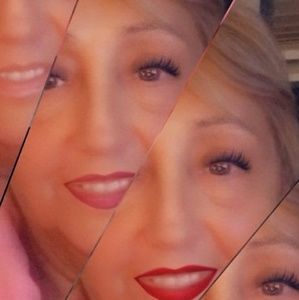 Meet your Posher, Teresa